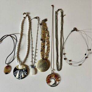 Beautiful Vintage Multicolor 7 Pieces Necklace Bundle Set